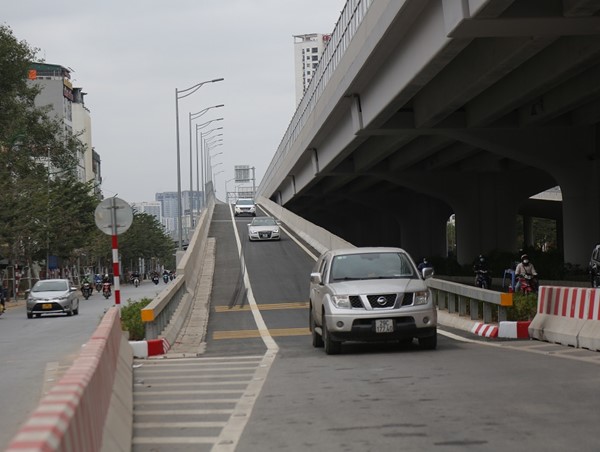 Hà Nội: Thông xe 6 nhánh lên xuống đoạn Mai Dịch – Nam Thăng Long