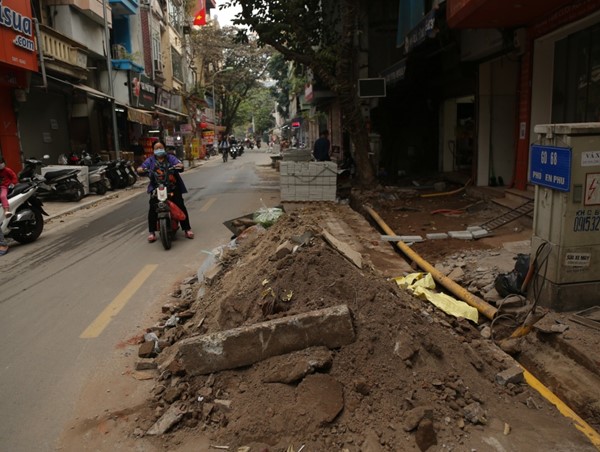 Tính toán hợp lý, tránh “điệp khúc” đào xới vỉa hè dịp cuối năm