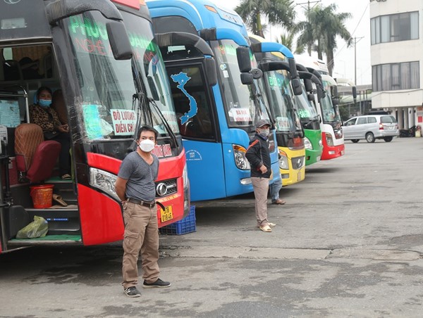 Hà Nội: Bến xe đìu hiu, vắng vẻ trước kỳ nghỉ Tết Dương lịch