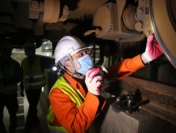 Trắng đêm “Khám” tàu Cát Linh - Hà Đông