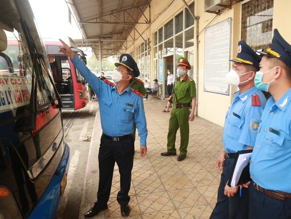 Tuyên truyền kỹ, xử phạt nặng: Xe khách có nhiều chuyển biến tích cực