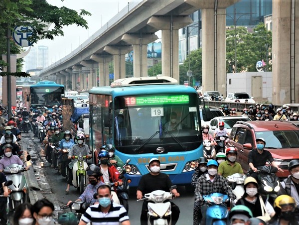 Hà Nội: Đường Nguyễn Trãi sắp có làn đường dành riêng cho xe máy và xe buýt