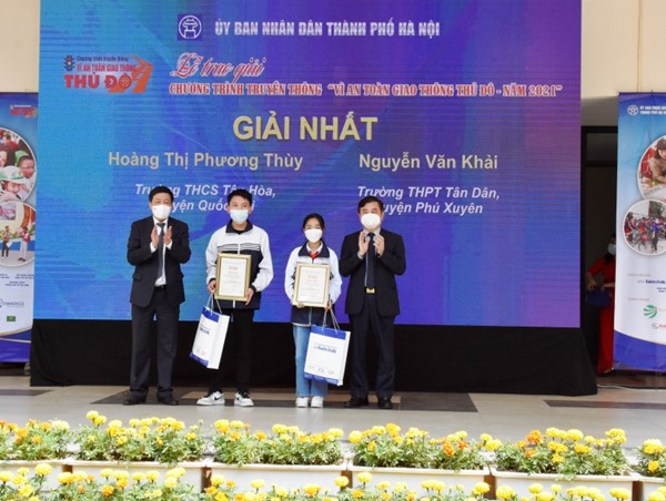 Báo Kinh tế và Đô thị là cơ quan chủ trì chương trình “Vì An toàn giao thông Thủ đô” năm 2022