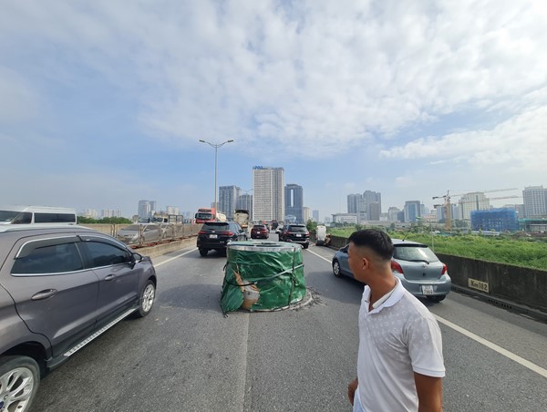 Có thể chuyển cơ quan điều tra vụ cuộn thép rơi xuống đường Vành đai 3
