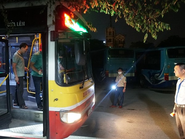 Transerco nỗ lực thi đua với phương châm "Lấy hành khách là trung tâm"