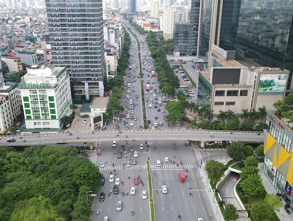 Hà Nội: Nhiều nút giao “giảm nhiệt” sau khi được tổ chức lại