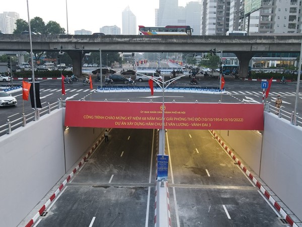 VIDEO: Thông xe hầm chui Lê Văn Lương - Tố Hữu 