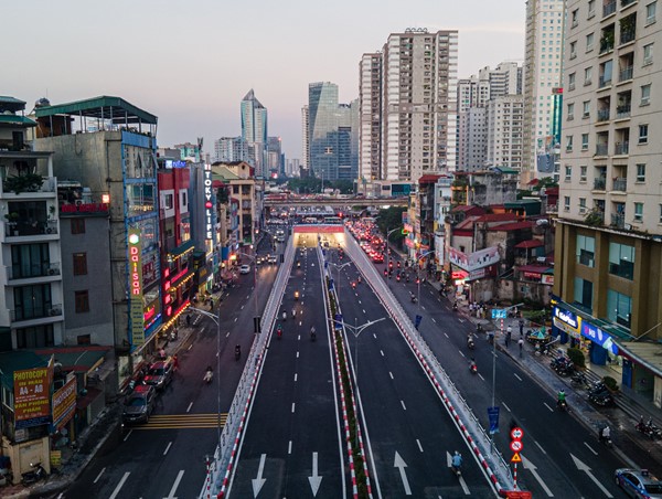 Hầm chui Lê Văn Lương thông thoáng giờ cao điểm chiều