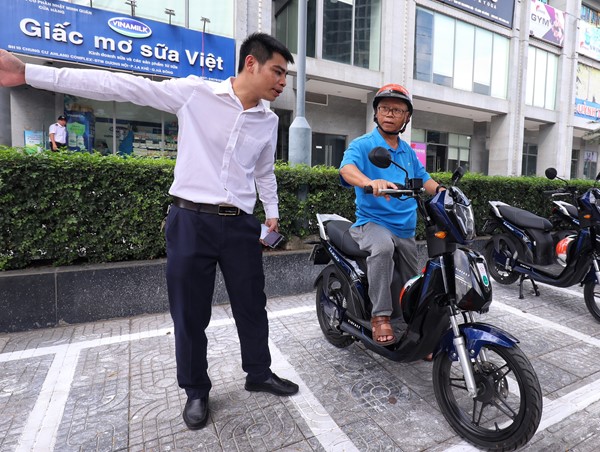 Ra mắt xe điện công cộng kết nối với tuyến buýt BRT
