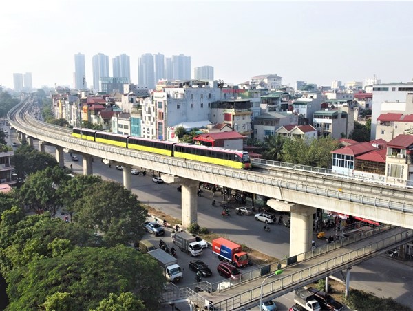 Chạy thử 8 đoàn tàu tuyến đường sắt Nhổn - ga Hà Nội