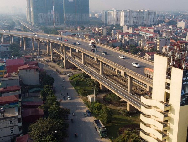 Tổ chức lại giao thông tuyến đường tránh lên cầu Thăng Long