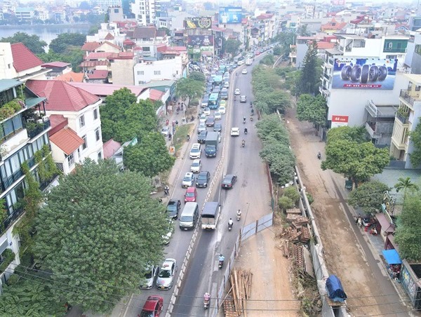 Yêu cầu quận Tây Hồ đảm bảo giao thông trên điểm nóng Âu Cơ - Xuân Diệu
