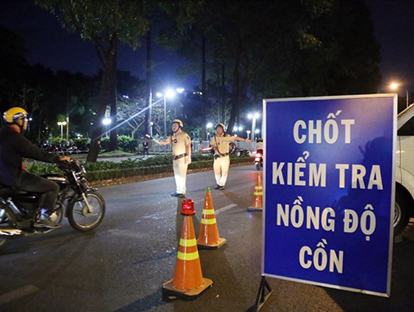 Hà Nội: Áp dụng biện pháp mạnh hơn để xử lý vi phạm nồng độ cồn