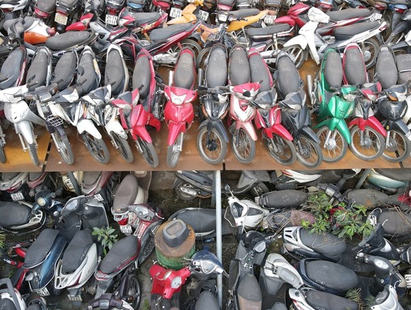 Xe vi phạm “vô chủ”, dần trở thành phế liệu