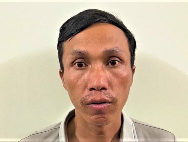 Khởi tố tài xế chở quan tài, vòng hoa đến UBND xã