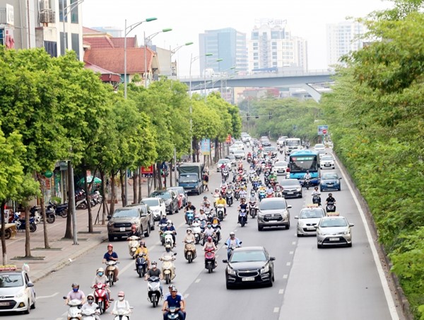 Tổ chức lại giao thông đường Long Biên 1