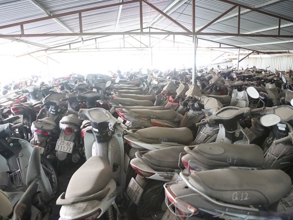 Tìm chủ sở hữu 4 chiếc xe trong vụ án lừa đảo