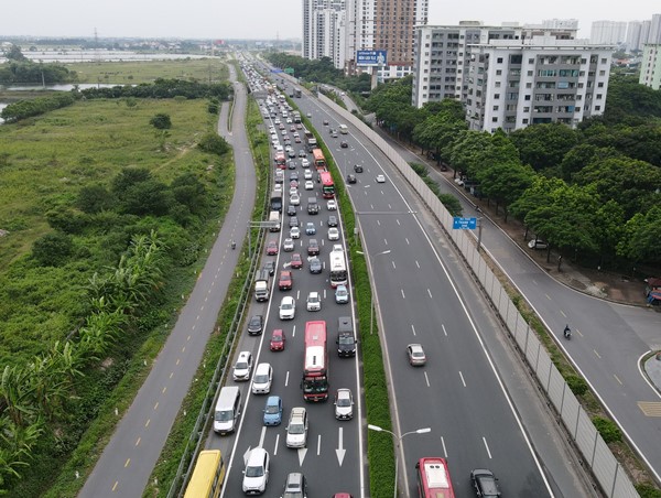 Trung bình 1km cao tốc ở Việt Nam xây hết bao nhiêu tiền?