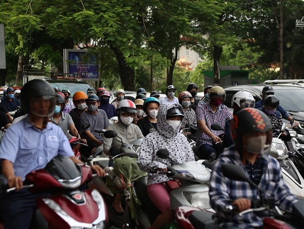 Hà Nội: Xây dựng đề án thu phí xe máy vào một số khu vực