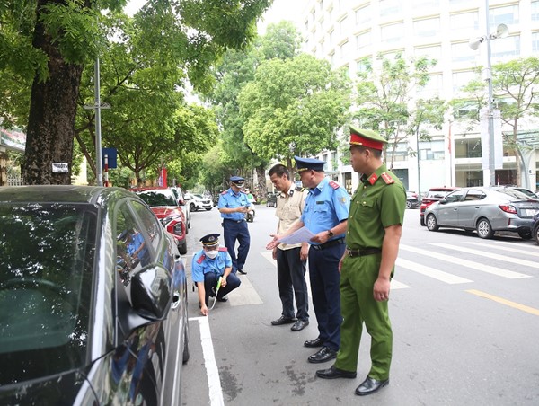 Hà Nội: Duy trì trật tự hoạt động trông giữ xe