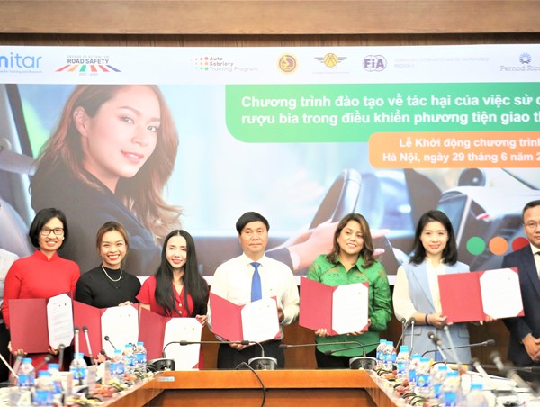 Cải thiện an toàn giao thông qua giáo dục