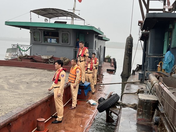 Phát hiện, xử lý 374 trường hợp vi phạm Luật Giao thông đường bộ trong ngày 17/7