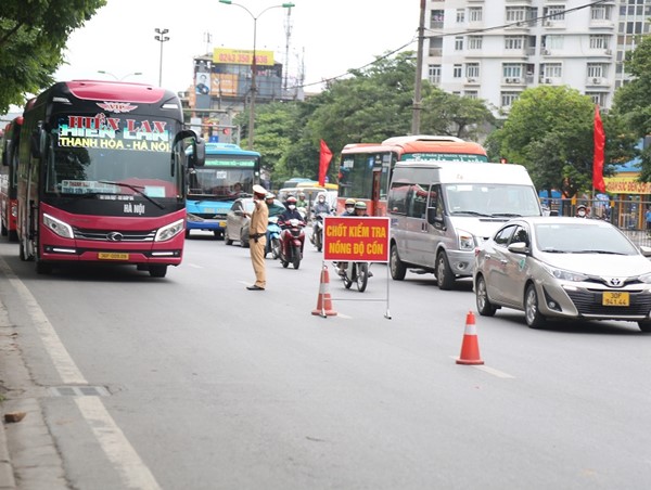 Hà Nội: Phát hiện, xử lý 596 trường hợp vi phạm Luật Giao thông đường bộ