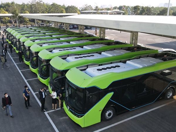 ​Thống nhất phương án mở tuyến buýt điện kết nối sân bay Nội Bài