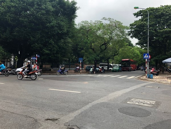 Từ 23/9 đến 31/3/2023: Đường Quốc Tử Giám tiếp tục tổ chức lưu thông một chiều