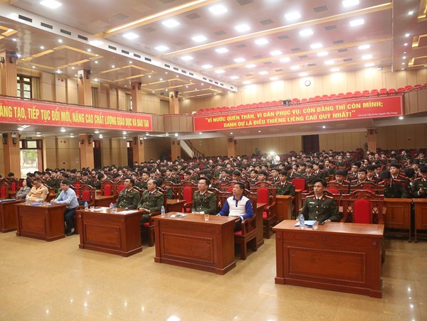 Tuyên truyền an toàn giao thông tại Học viện An ninh Nhân dân