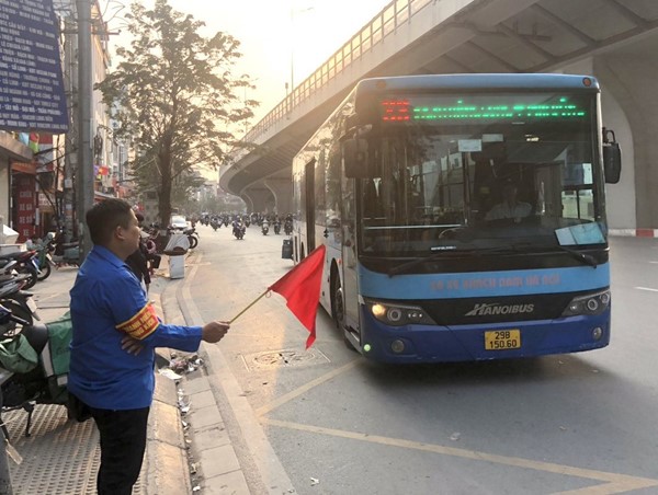 Đoàn thanh niên Transerco tuyên truyền nâng cao chất lượng phục vụ hành khách