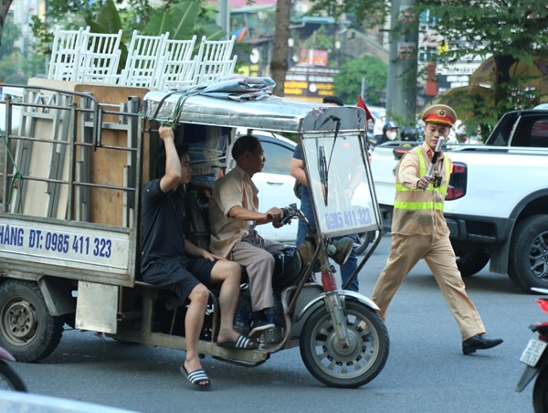 Hà Nội: 5 tổ công tác đặc biệt đồng loạt ra quân