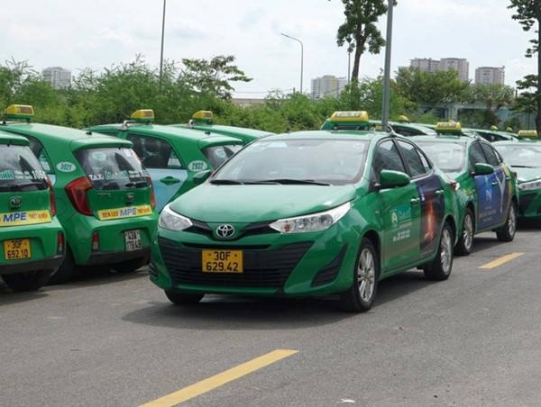 Tài xế taxi Mai Linh kiệt quệ vì bị nợ doanh thu