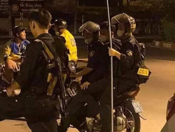 Hà Nội: Tạm giữ một số xe ôm công nghệ tụ tập đánh nhau 