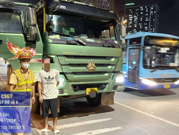 Cảnh sát giao thông phát hiện tài xế chở hàng quá tải, dương tính với chất ma túy
