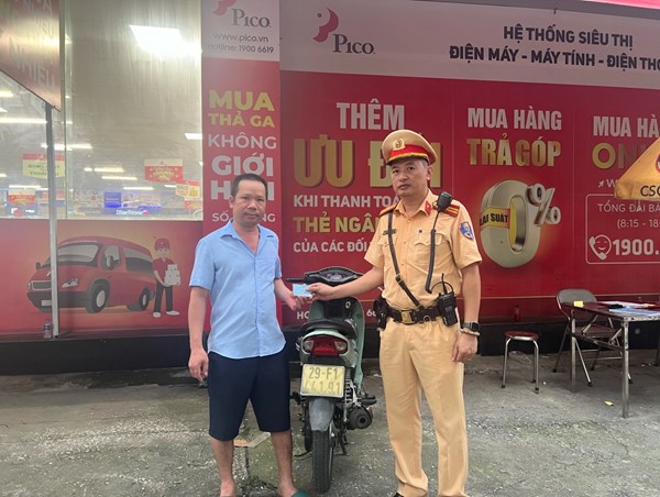 Tổ cồng tác đặc biệt tìm thấy chiếc xe bị mất để trao trả khổ chủ  ​