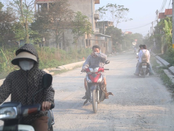 Nhà thầu chây ì, người dân Chương Mỹ khổ vì đường thi công dang dở