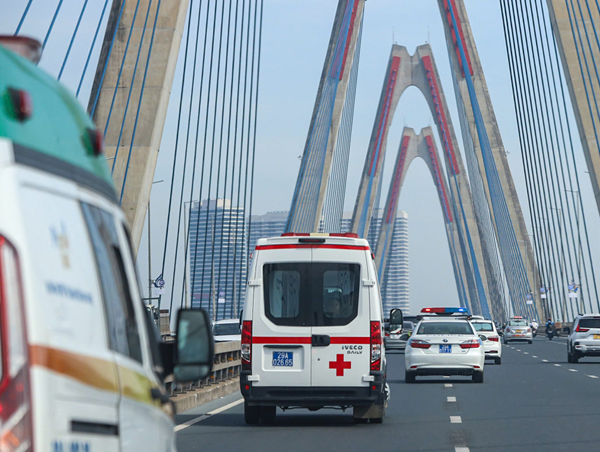 Hành trình vận chuyển “sự sống” đến với bệnh nhân