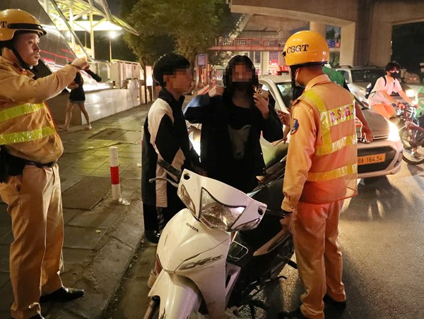 Công an Hà Nội sẽ “mạnh tay” với nạn điều khiển xe gây rối trật tự công cộng