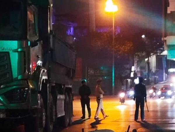 Hà Nội: Tai nạn giao thông khiến 2 người thương vong