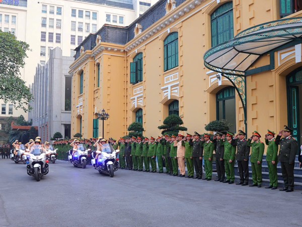 Công an Hà Nội ra quân cao điểm trấn áp tội phạm