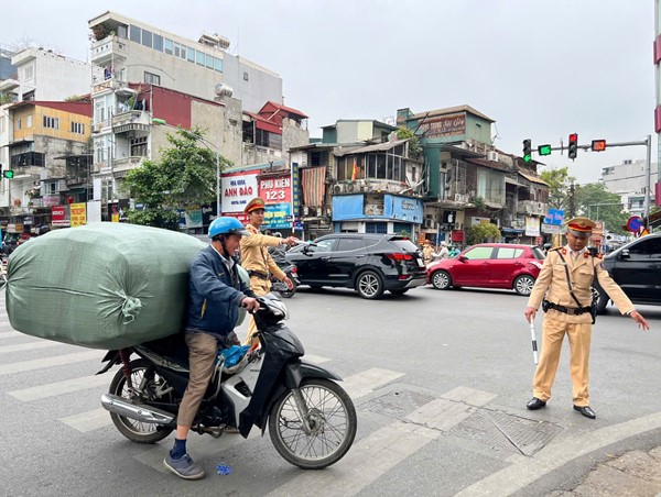 Hà Nội xử lý 40.595 vi phạm giao thông đợt cao điểm Tết Nguyên đán
