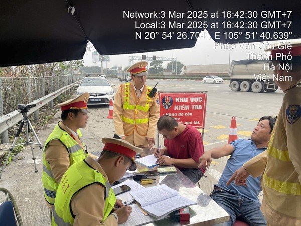 Tài xế container vi phạm nồng độ cồn gấp 2 lần mức kịch khung