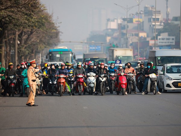 Phổ biến pháp luật về trật tự an toàn giao thông tới từng nhà, từng người
