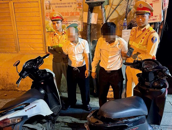 CSGT bắt giữ nhóm đối tượng trộm cắp xe máy