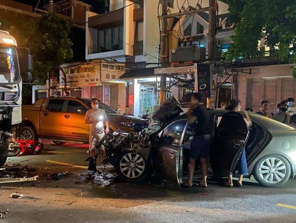 Va chạm trong đêm khiến 2 người thương vong