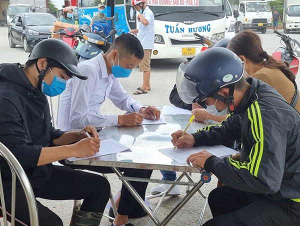 Nhiều lái xe vi phạm quy định phòng chống dịch, Hải Phòng có văn bản chỉ đạo mới