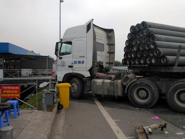 Quảng Ninh: Tai nạn tại chốt khai báo y tế cầu Bạch Đằng khiến một người tử vong