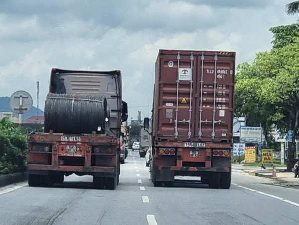 Cần có chế tài nghiêm trong quá trình vận chuyển hàng hóa là thép cuộn