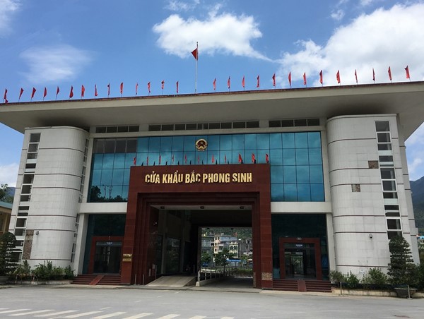 Cửa khẩu Bắc Phong Sinh thông quan trở lại